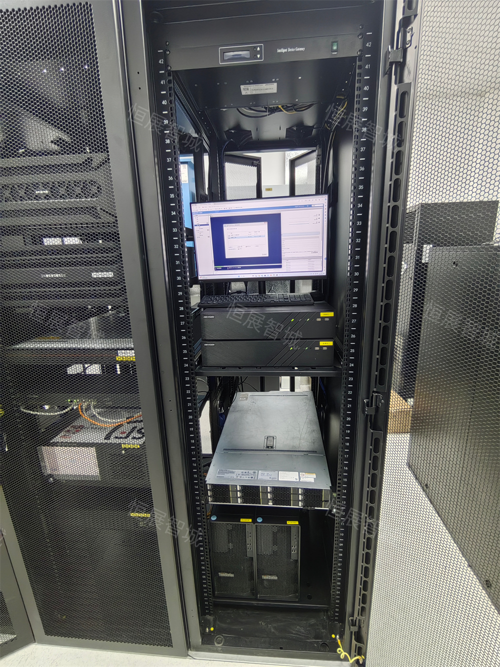 5G智慧燈桿系統(tǒng)集成解決方案：從硬件部署到平臺(tái)管理的全鏈條技術(shù)服務(wù)